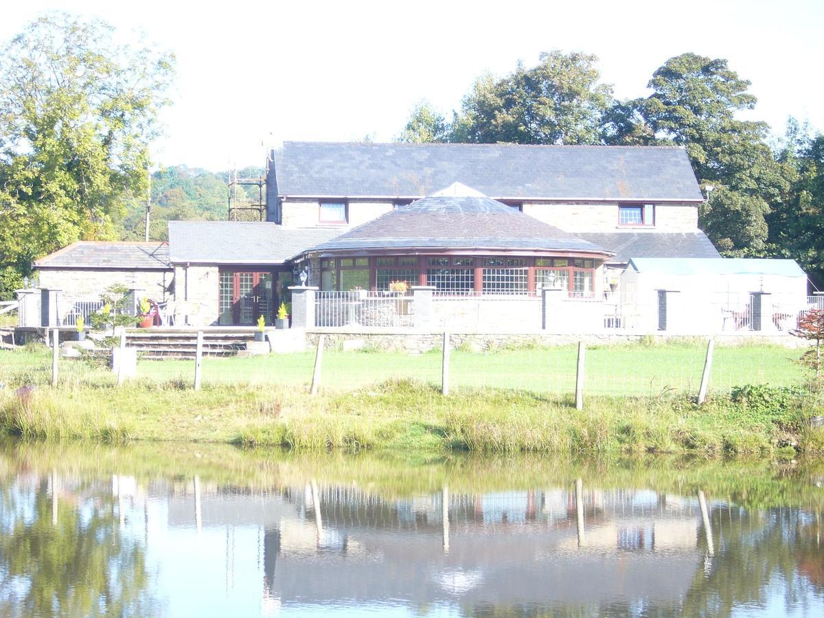 The Countryman Inn Llantrisant  Exterior photo